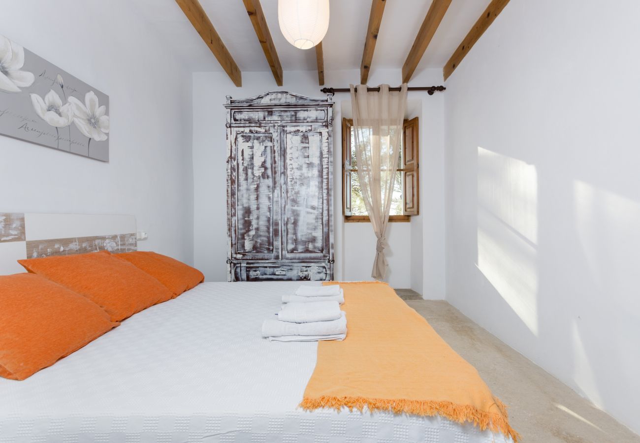 House in Maria de la salut - YourHouse Llampi, wonderful rustic house in the midst of nature