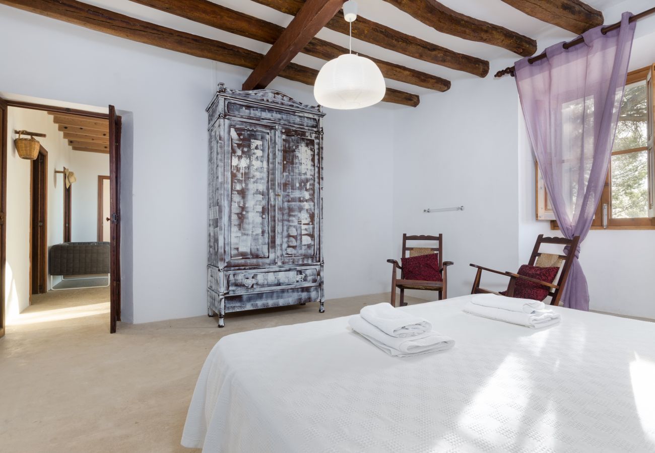 House in Maria de la salut - YourHouse Llampi, wonderful rustic house in the midst of nature