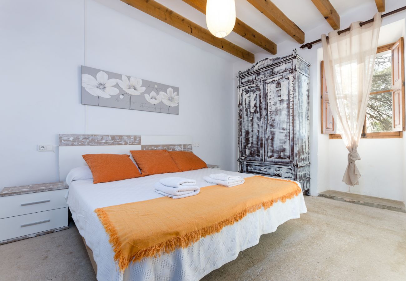 House in Maria de la salut - YourHouse Llampi, wonderful rustic house in the midst of nature