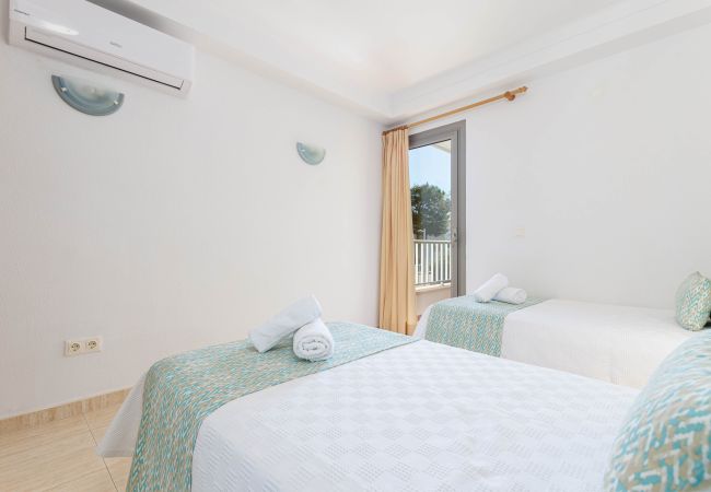 Apartment in Alcudia - YourHouse Roses 9, modern apartment in Playa de Muro