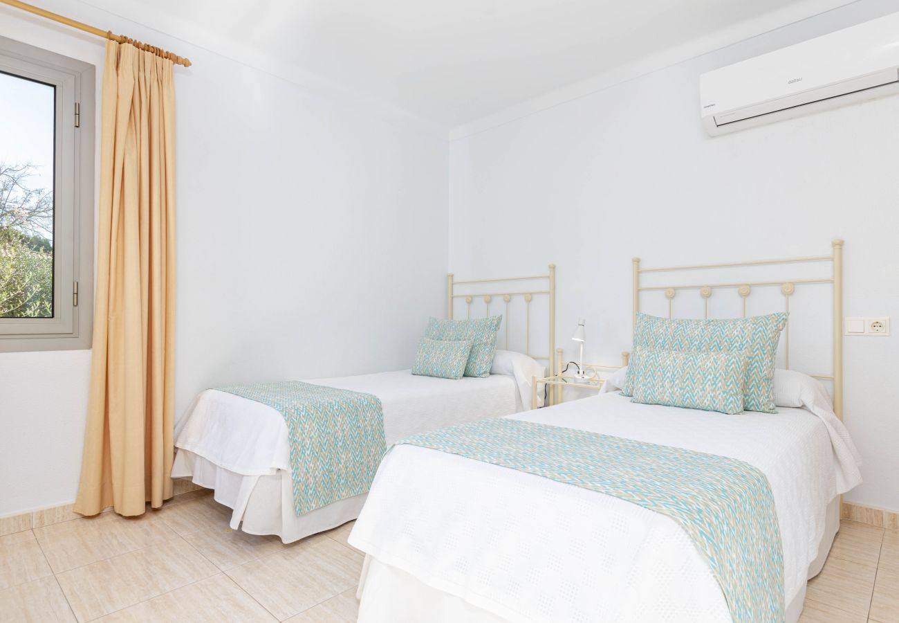 Apartment in Alcudia - YourHouse Roses 9, modern apartment in Playa de Muro