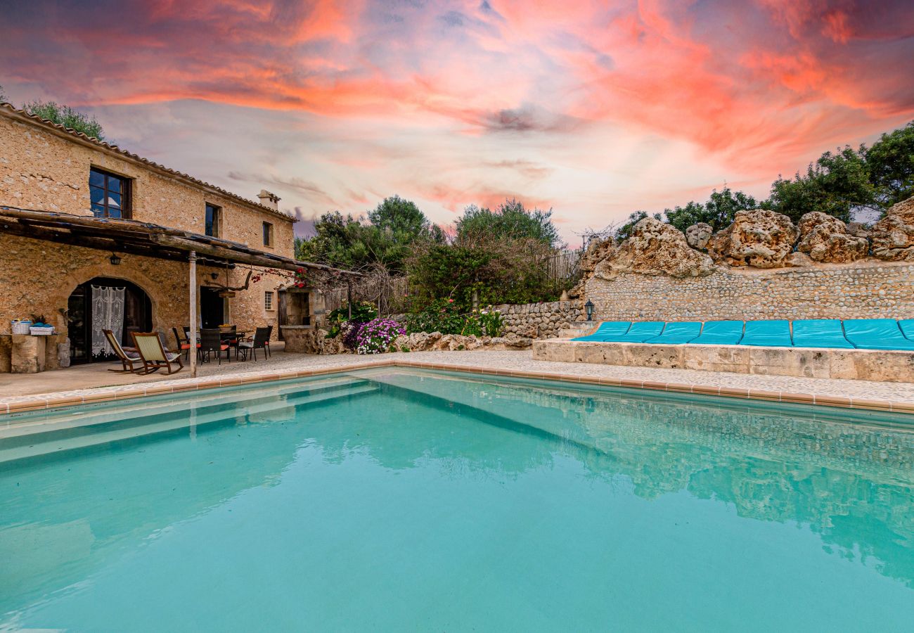 Country house in Sineu - YourHouse Son Costa, charming country house with private pool