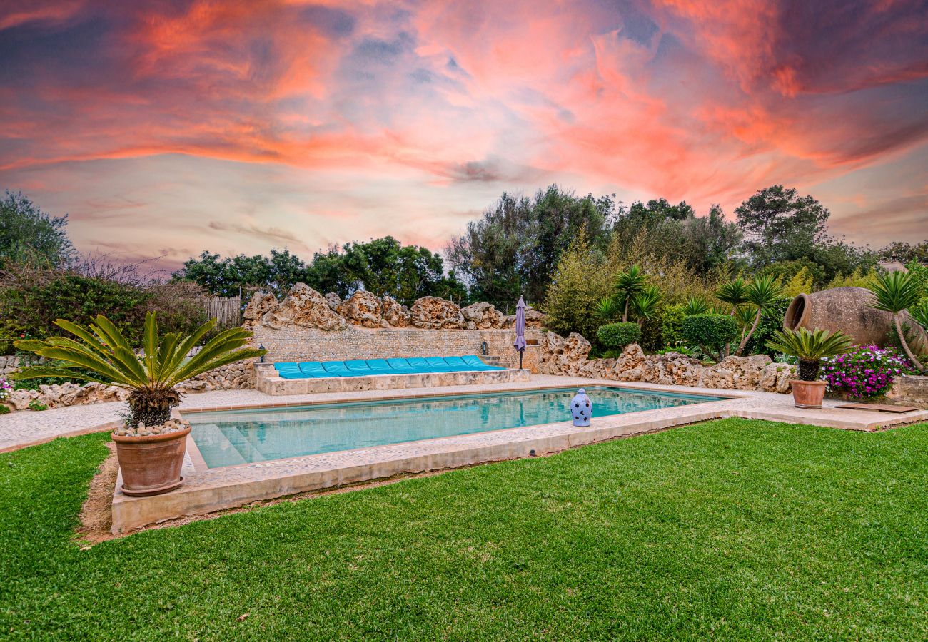 Country house in Sineu - YourHouse Son Costa, charming country house with private pool