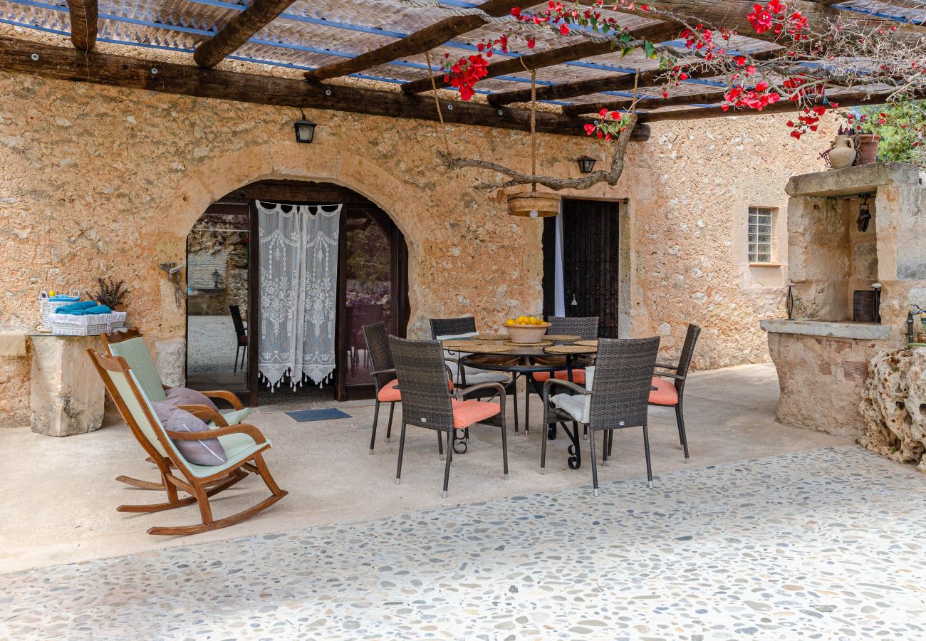 Country house in Sineu - YourHouse Son Costa, charming country house with private pool
