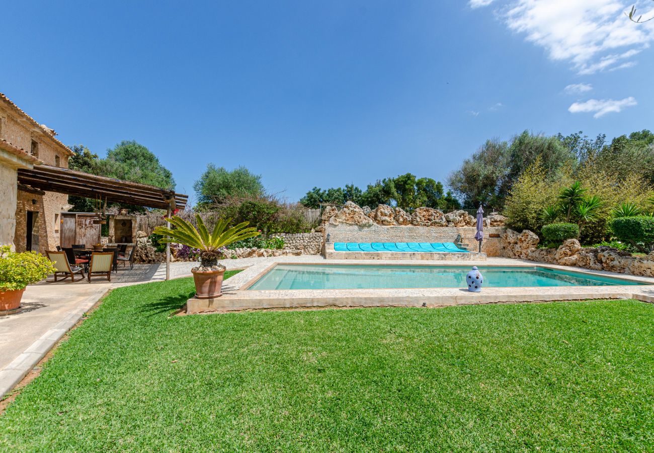 Country house in Sineu - YourHouse Son Costa, charming country house with private pool