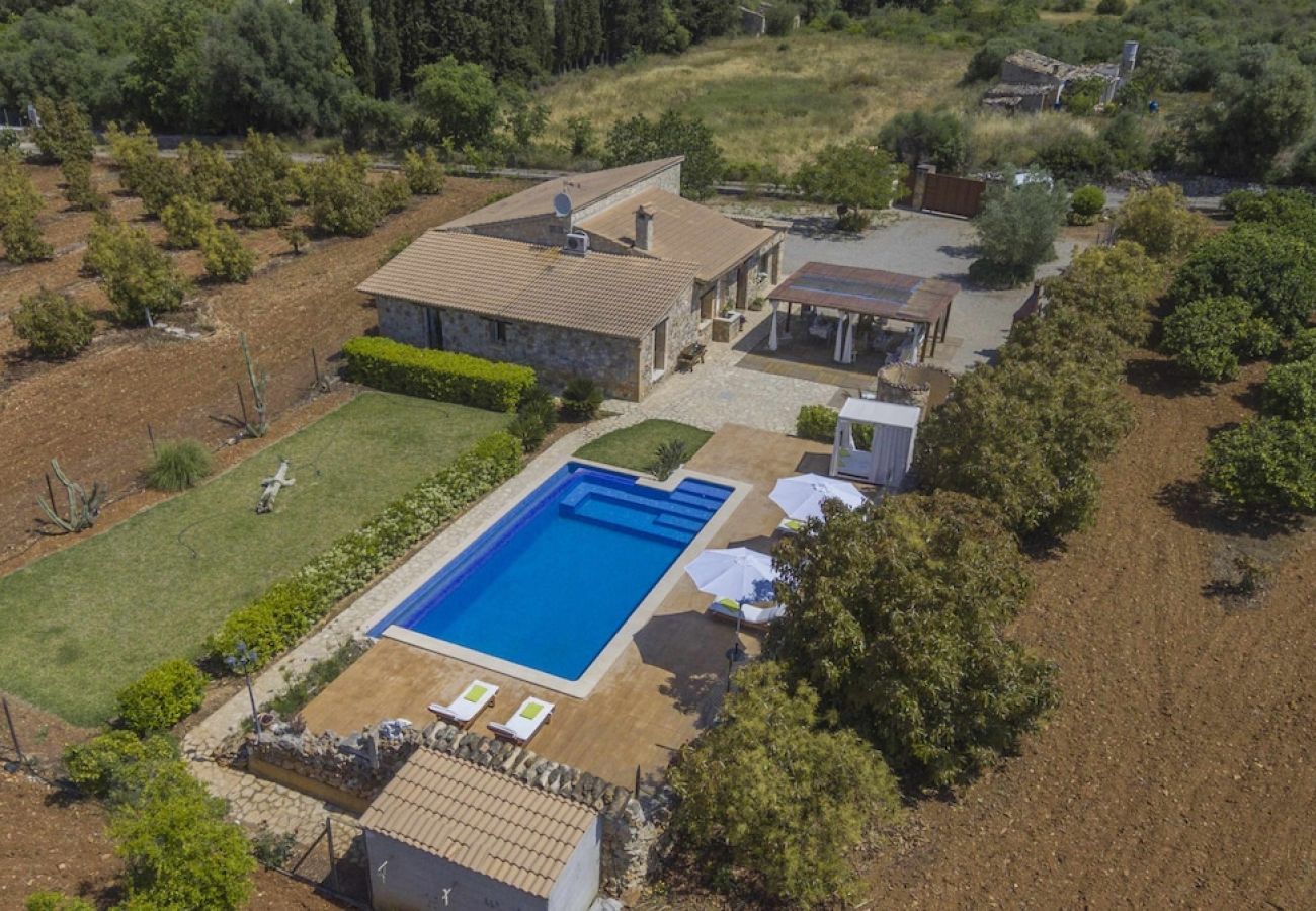 House in Muro - YourHouse Es Moyà des Pins, villa with private pool and garden in Majorca North
