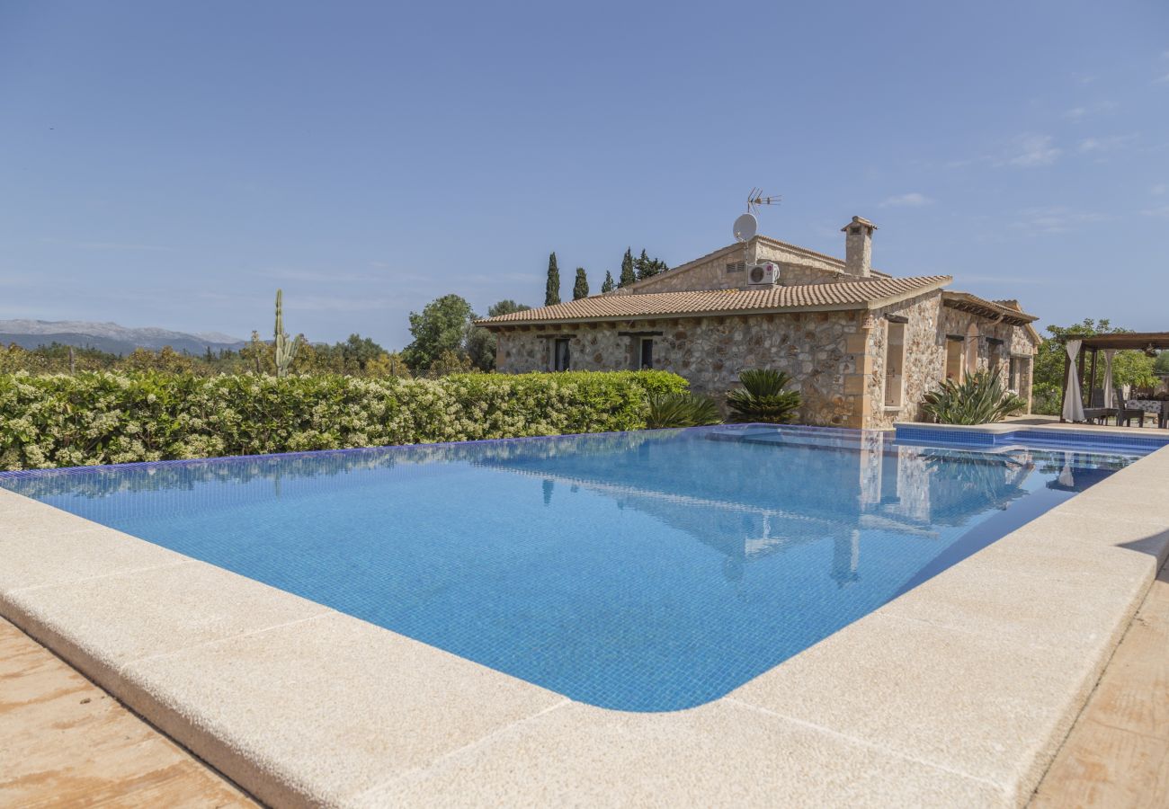 House in Muro - YourHouse Es Moyà des Pins, villa with private pool and garden in Majorca North