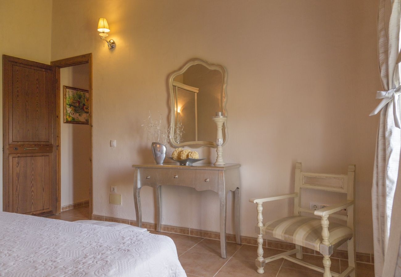 House in Muro - YourHouse Es Moyà des Pins, villa with private pool and garden in Majorca North