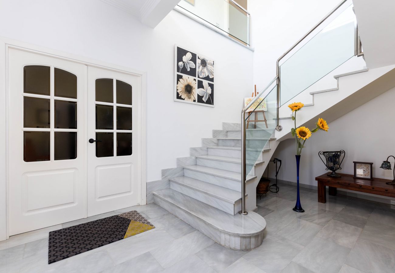 House in Muro - Modern vacation house with private pool and barbecue, YourHouse Villa Marian