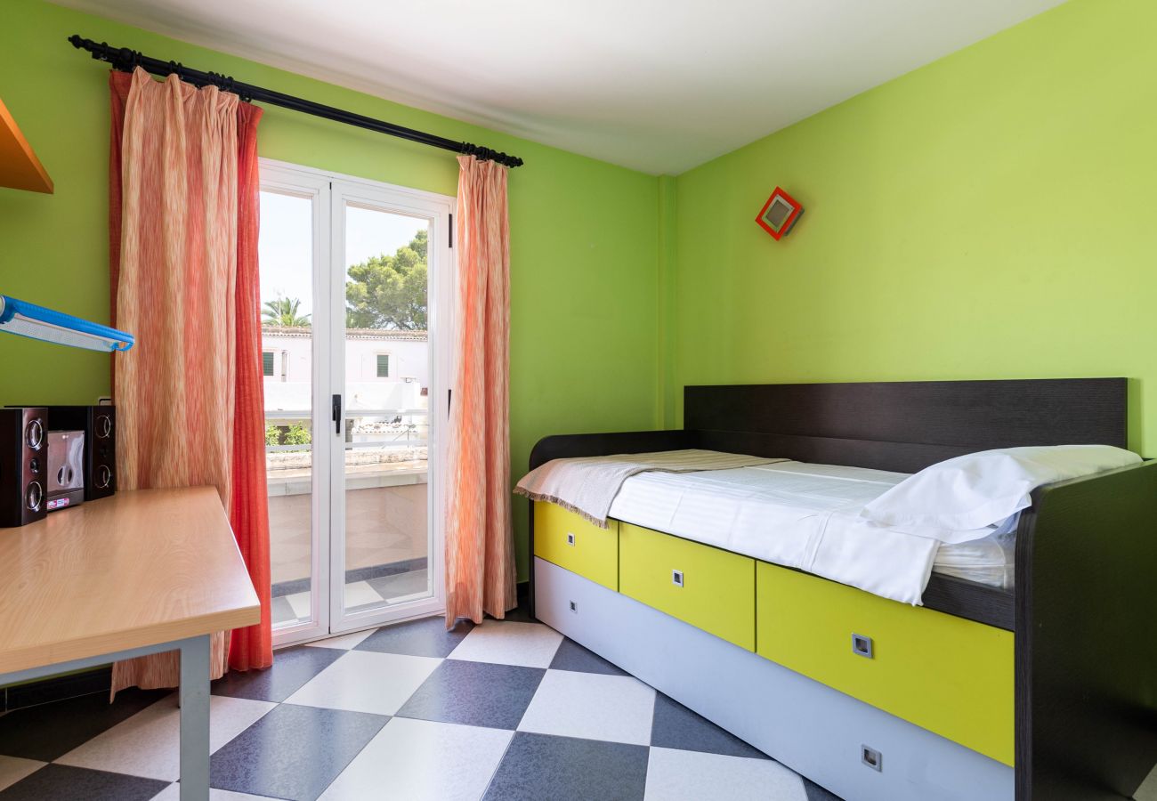 House in Muro - Modern vacation house with private pool and barbecue, YourHouse Villa Marian