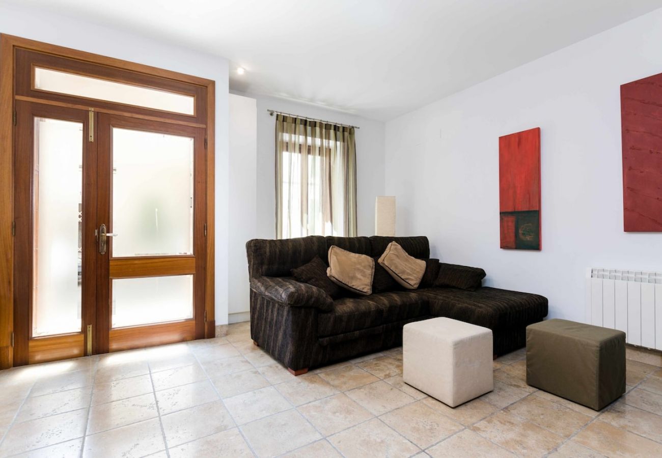 Apartment in Sa Pobla - YourHouse Can Puça, gemütliches Dorfhaus mit Terrasse