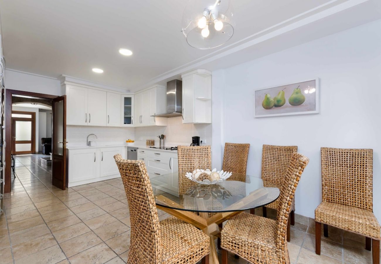 Apartment in Sa Pobla - YourHouse Can Puça, gemütliches Dorfhaus mit Terrasse