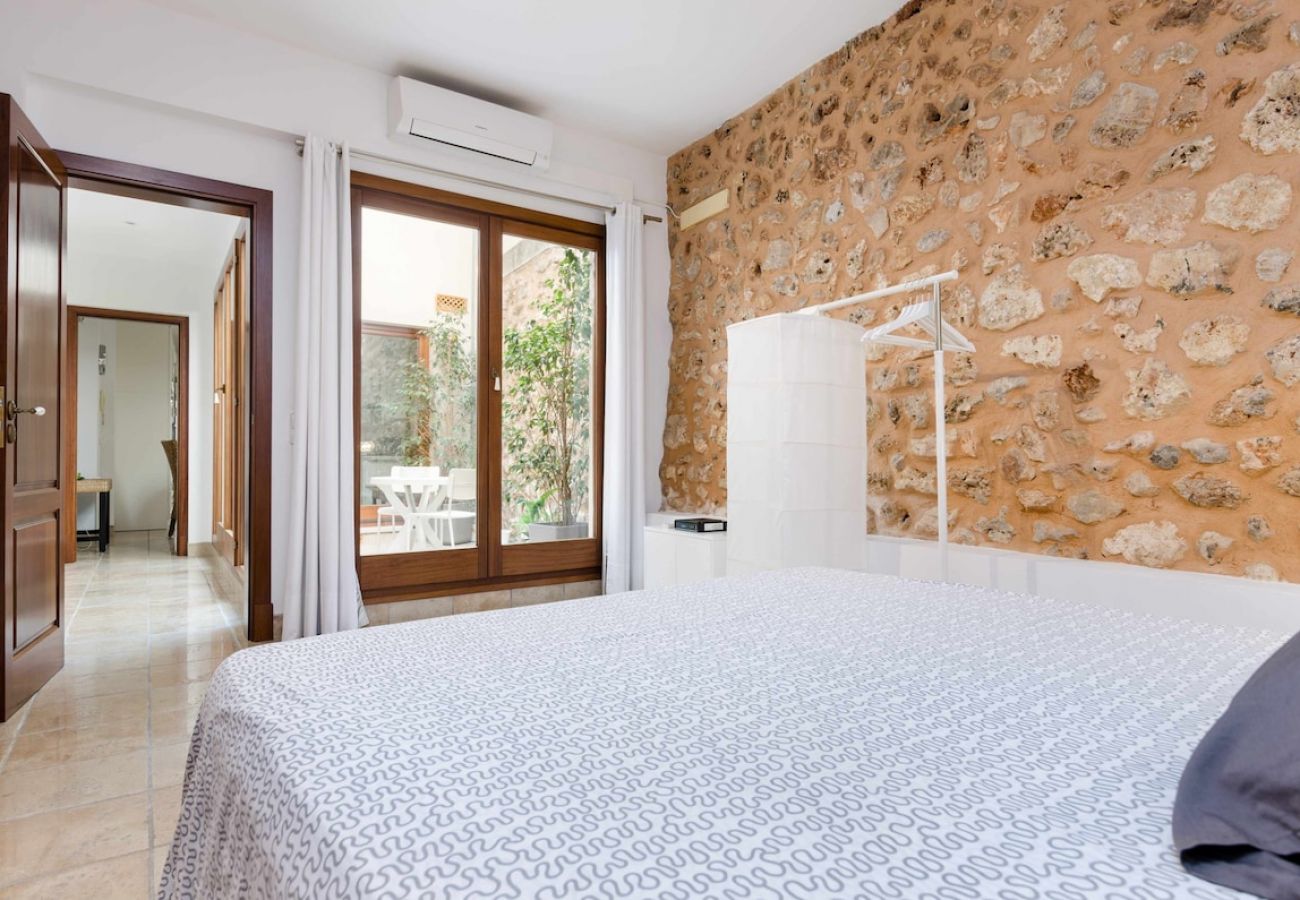 Apartment in Sa Pobla - YourHouse Can Puça, gemütliches Dorfhaus mit Terrasse