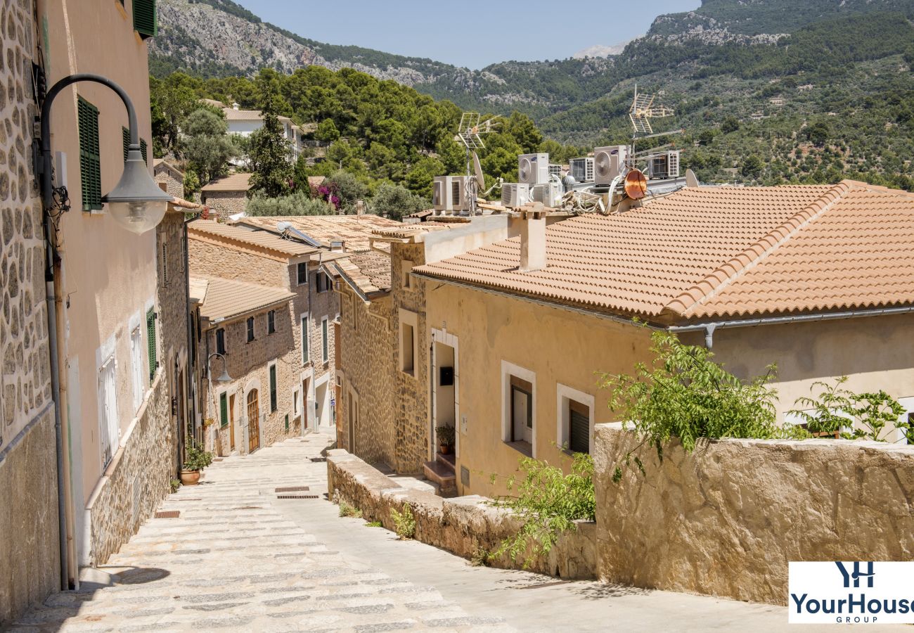 Apartment in Sóller - YourHouse Es Niu, apartamento in Puerto de Sóller, between the sea and the montains