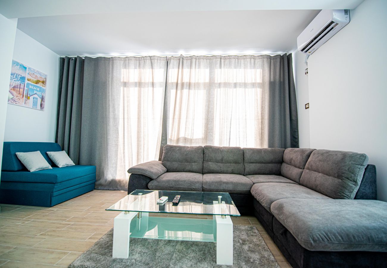 Apartment in Mamaia Nord -  Apartment Katrina near the Beach with Pool Acces - Alezzi Beach 