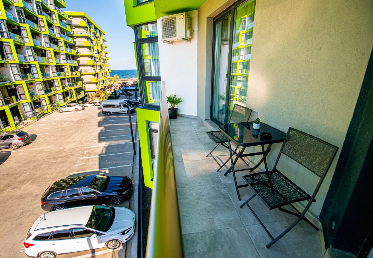 Apartment in Mamaia Nord -  Apartment Katrina near the Beach with Pool Acces - Alezzi Beach 
