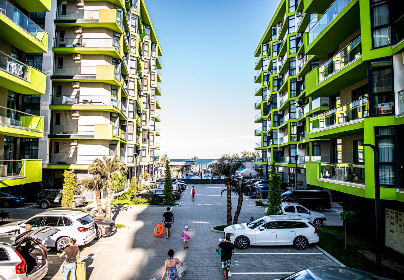 Apartment in Mamaia Nord -  Apartment Katrina near the Beach with Pool Acces - Alezzi Beach 