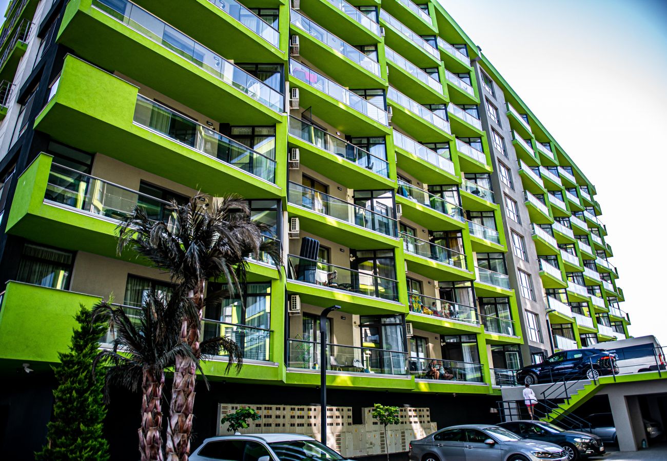 Apartment in Mamaia Nord -  Apartment Katrina near the Beach with Pool Acces - Alezzi Beach 