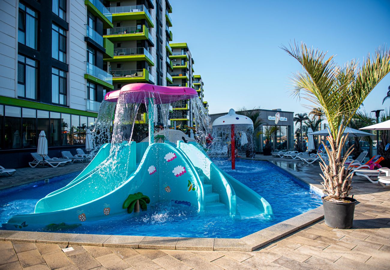 Apartment in Mamaia Nord -  Apartment Katrina near the Beach with Pool Acces - Alezzi Beach 
