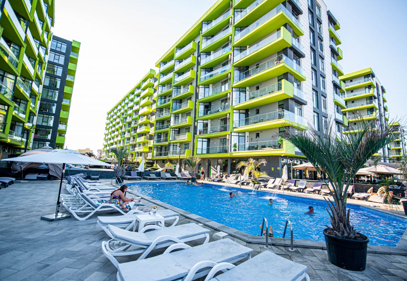 Apartment in Mamaia Nord -  Apartment Katrina near the Beach with Pool Acces - Alezzi Beach 