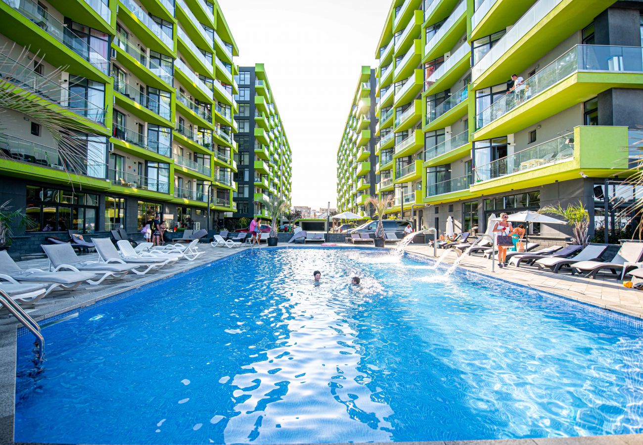 Apartment in Mamaia Nord -  Apartment Katrina near the Beach with Pool Acces - Alezzi Beach 