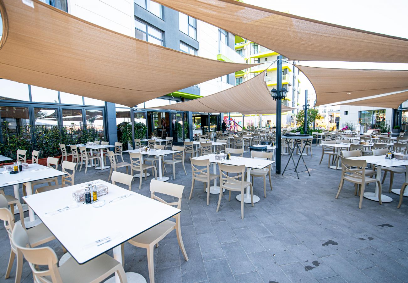 Apartment in Mamaia Nord -  Apartment Katrina near the Beach with Pool Acces - Alezzi Beach 