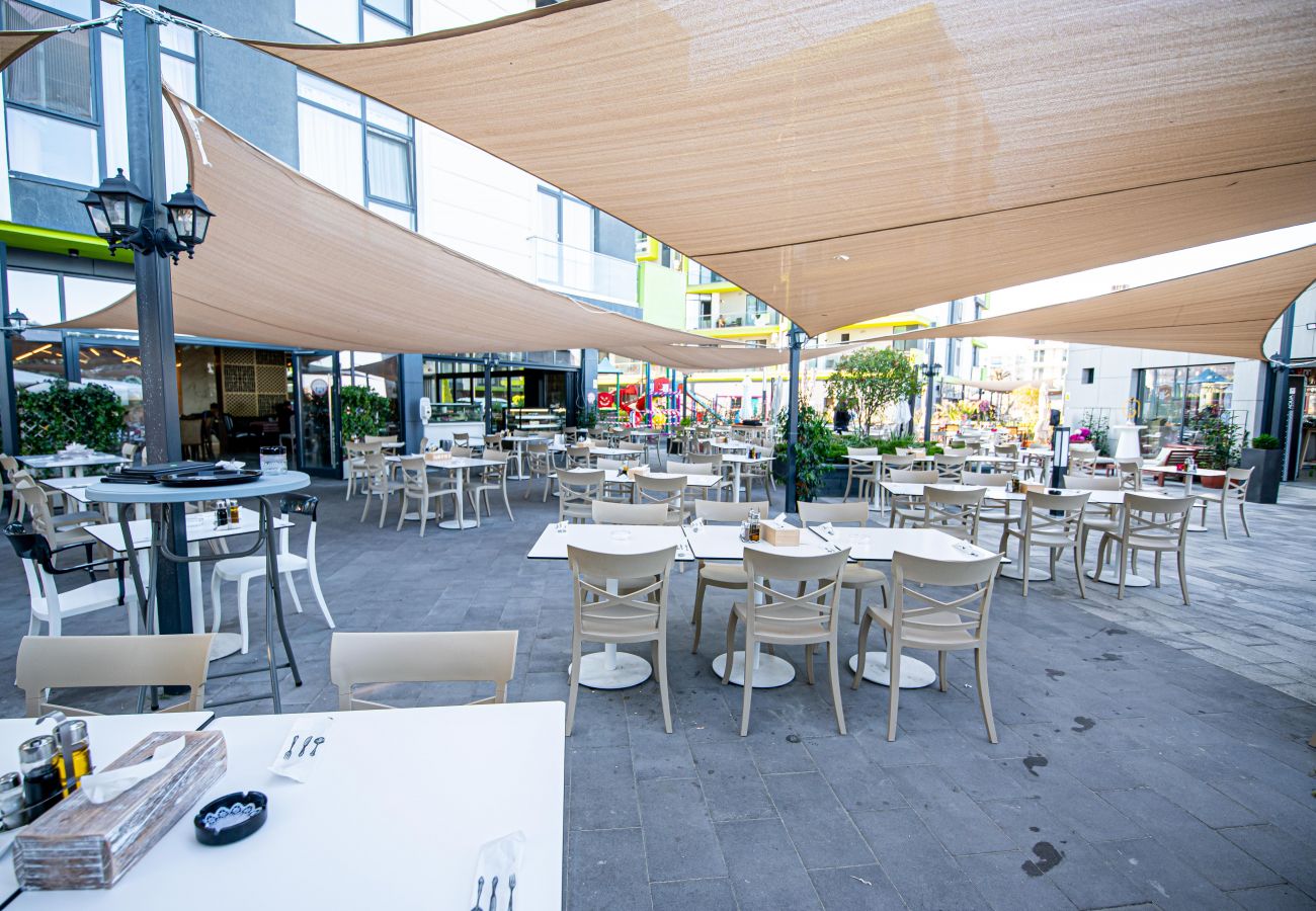 Apartment in Mamaia Nord -  Apartment Katrina near the Beach with Pool Acces - Alezzi Beach 