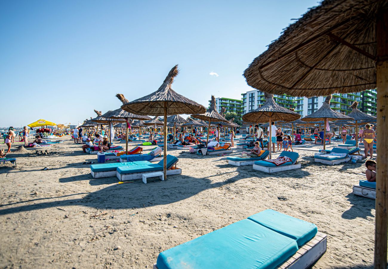 Apartment in Mamaia Nord -  Apartment Katrina near the Beach with Pool Acces - Alezzi Beach 