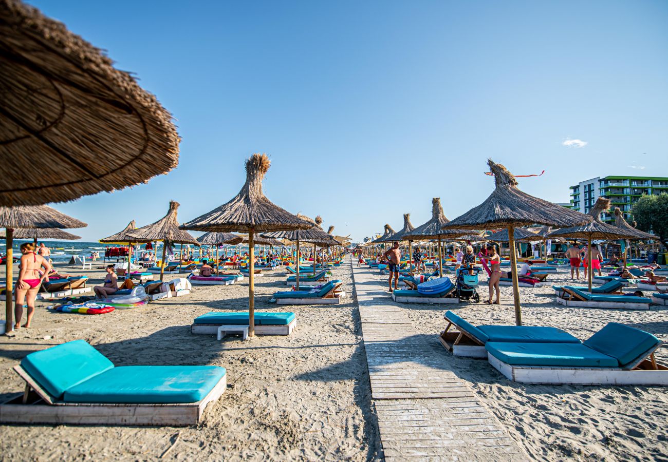 Apartment in Mamaia Nord -  Apartment Katrina near the Beach with Pool Acces - Alezzi Beach 