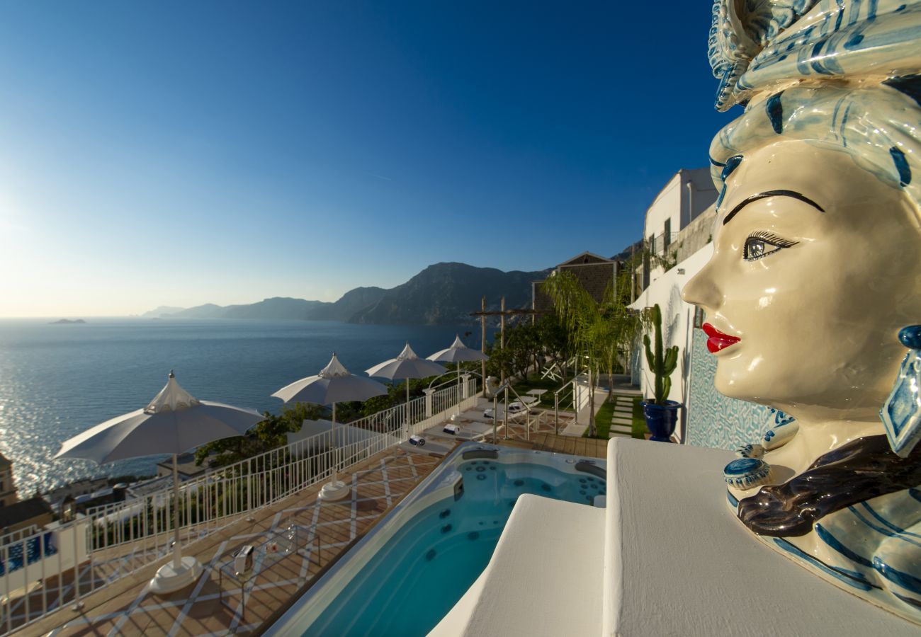 Villa in Praiano - Luxury Villa Malika - Breathtaking view of Capri and Positano