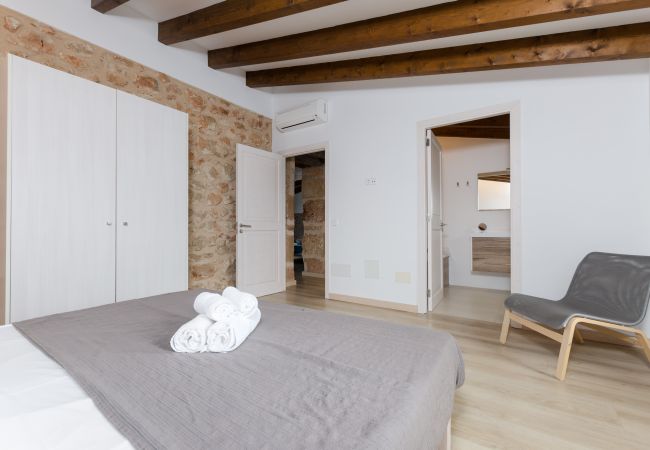 Cottage in Sant Llorenç Des Cardassar - YourHouse Sa Riba, beautiful stone finca with private pool Cottage in Sant Llorenç Des Cardassar - YourHouse Sa Riba, beautiful stone finca with private pool