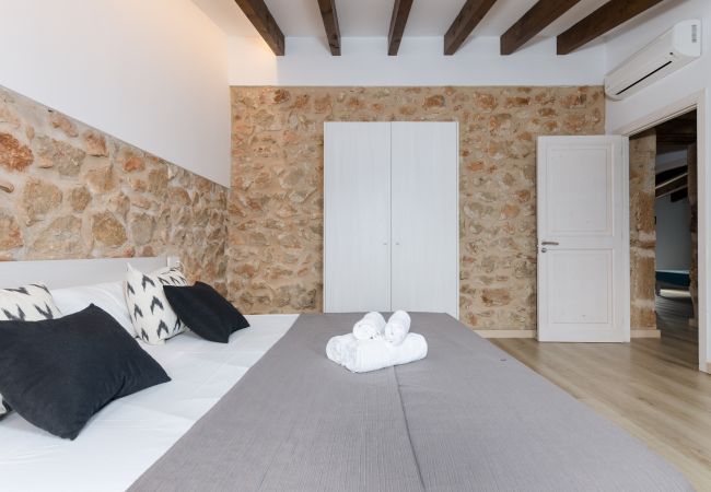 Cottage in Sant Llorenç Des Cardassar - YourHouse Sa Riba, beautiful stone finca with private pool Cottage in Sant Llorenç Des Cardassar - YourHouse Sa Riba, beautiful stone finca with private pool