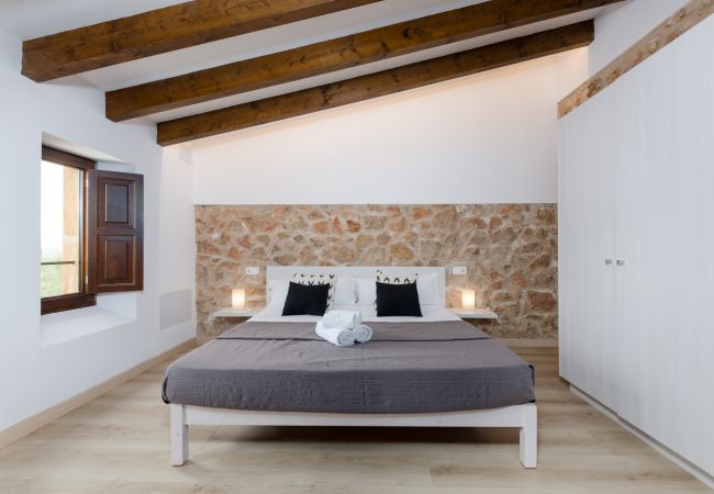 Cottage in Sant Llorenç Des Cardassar - YourHouse Sa Riba, beautiful stone finca with private pool Cottage in Sant Llorenç Des Cardassar - YourHouse Sa Riba, beautiful stone finca with private pool