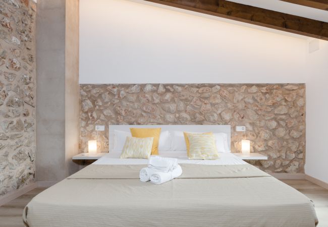 Cottage in Sant Llorenç Des Cardassar - YourHouse Sa Riba, beautiful stone finca with private pool Cottage in Sant Llorenç Des Cardassar - YourHouse Sa Riba, beautiful stone finca with private pool