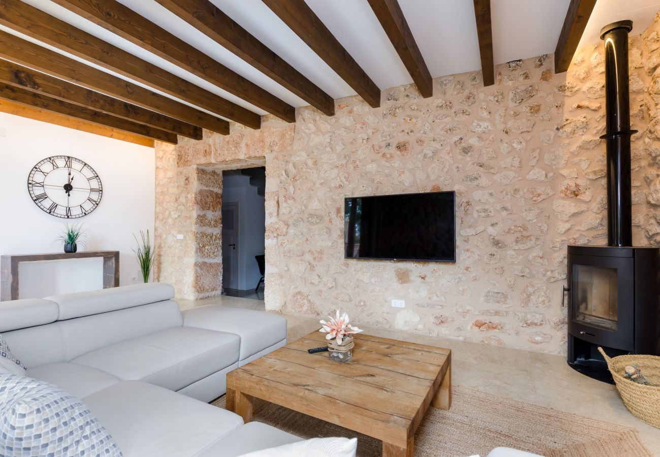 Cottage in Sant Llorenç Des Cardassar - YourHouse Sa Riba, beautiful stone finca with private pool