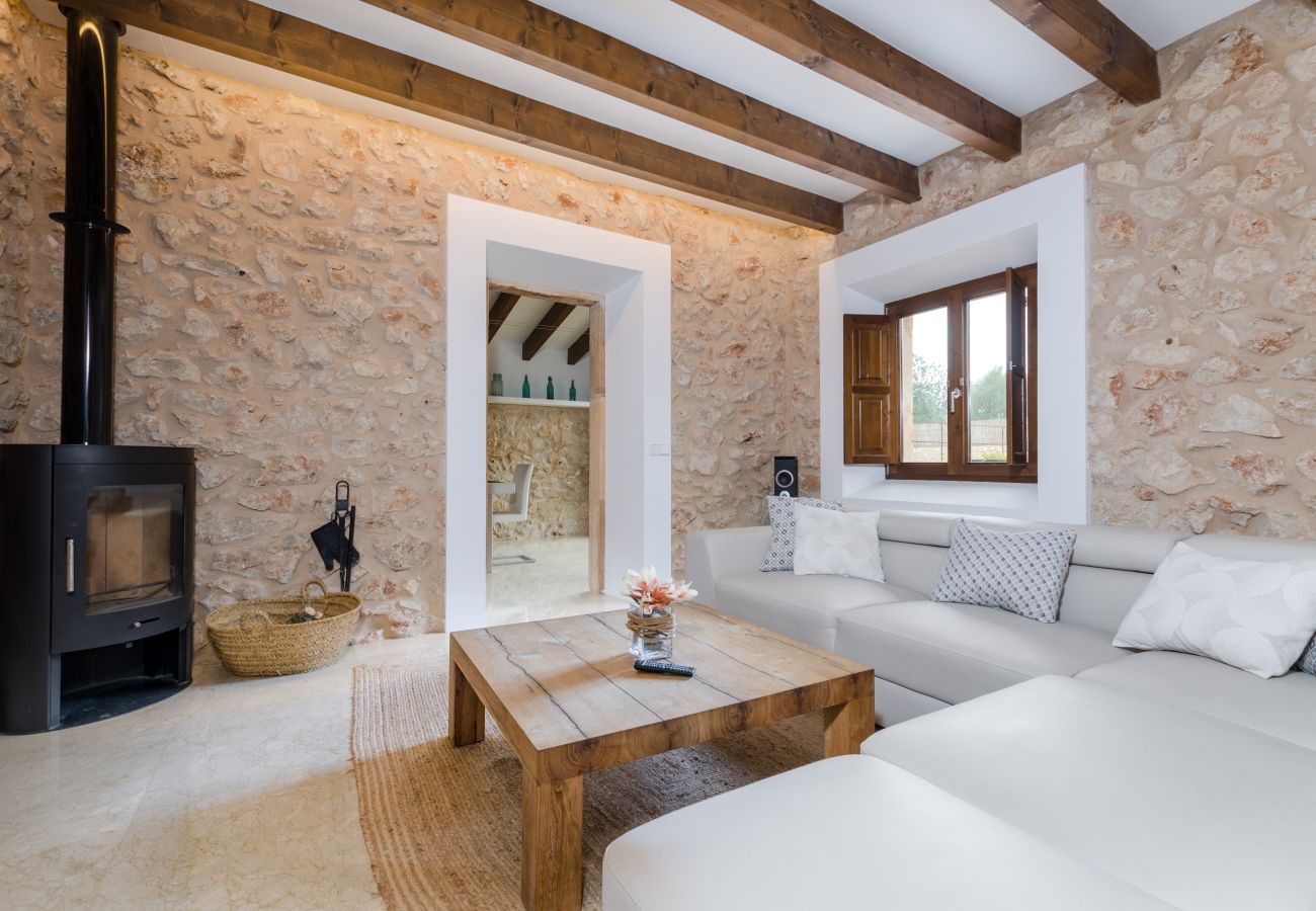 Cottage in Sant Llorenç Des Cardassar - YourHouse Sa Riba, beautiful stone finca with private pool