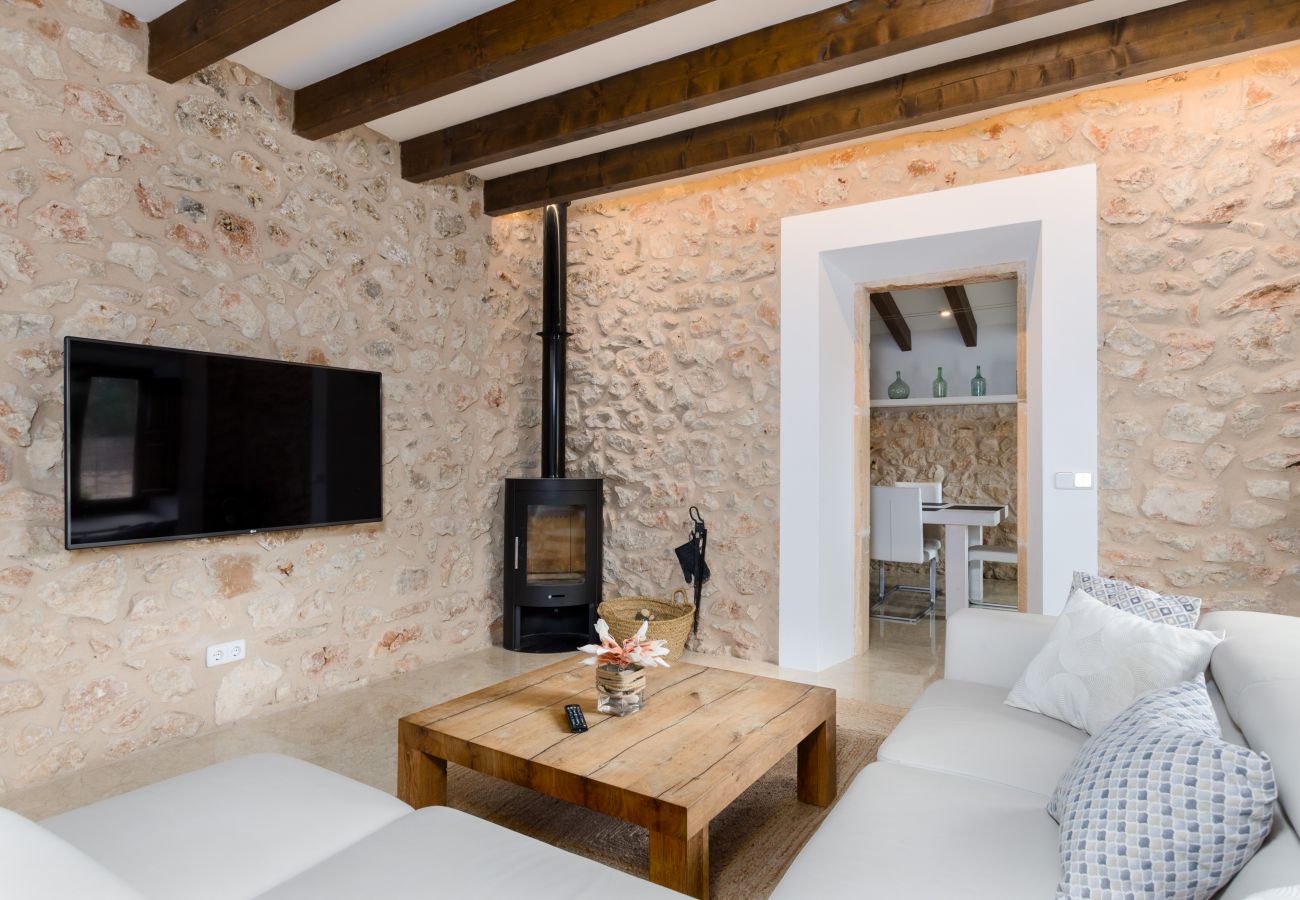 Cottage in Sant Llorenç Des Cardassar - YourHouse Sa Riba, beautiful stone finca with private pool