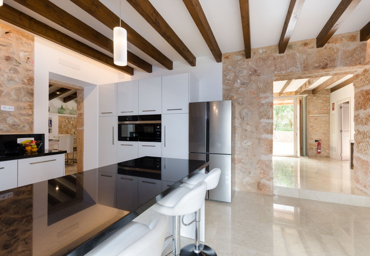 Cottage in Sant Llorenç Des Cardassar - YourHouse Sa Riba, beautiful stone finca with private pool