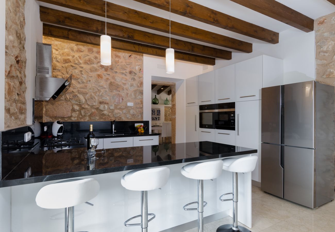 Cottage in Sant Llorenç Des Cardassar - YourHouse Sa Riba, beautiful stone finca with private pool