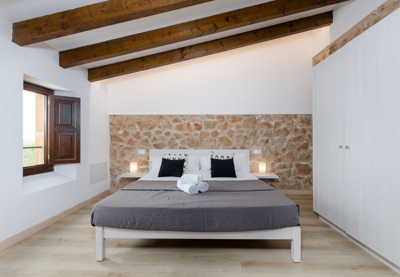 Cottage in Sant Llorenç Des Cardassar - YourHouse Sa Riba, beautiful stone finca with private pool
