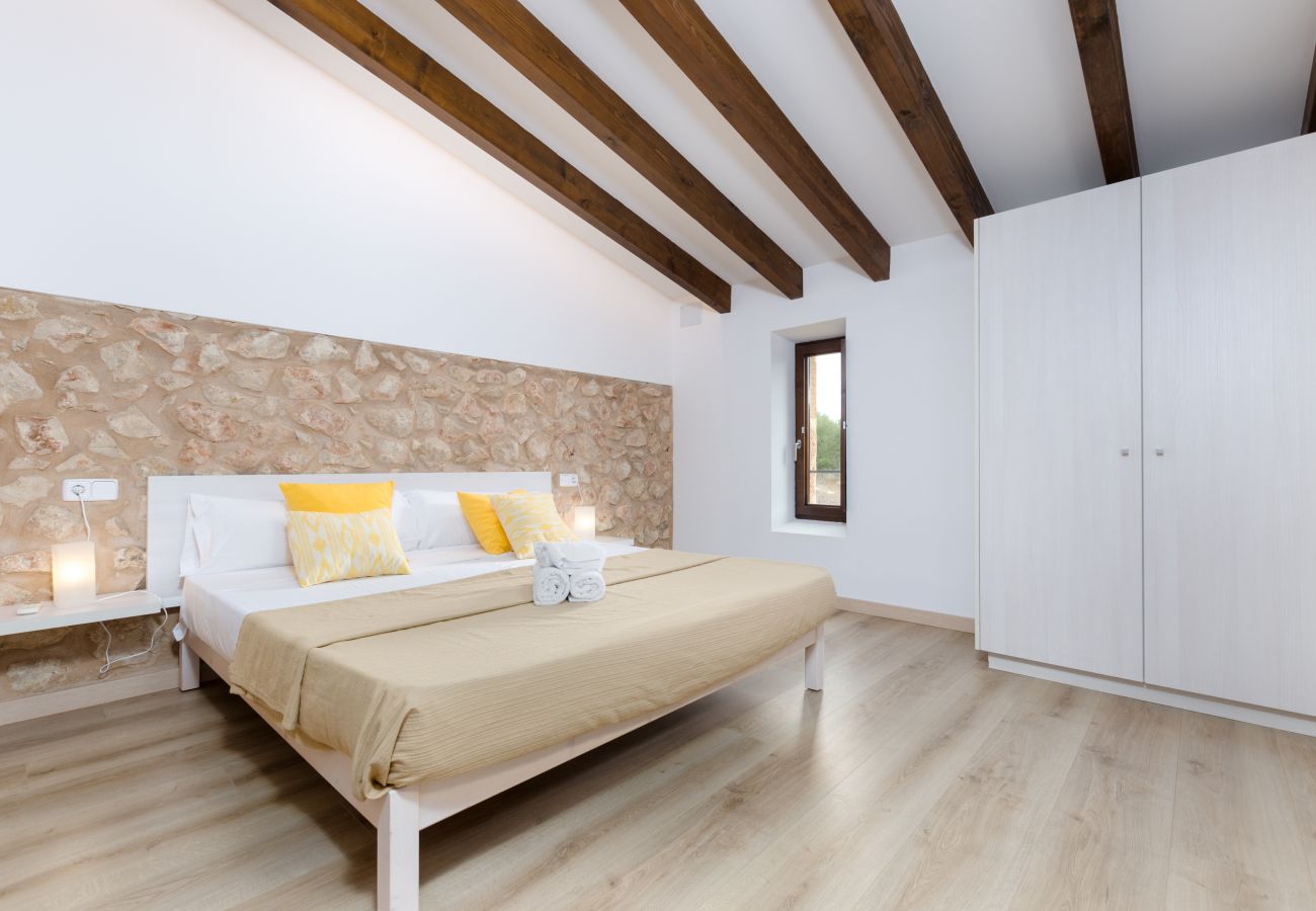 Cottage in Sant Llorenç Des Cardassar - YourHouse Sa Riba, beautiful stone finca with private pool
