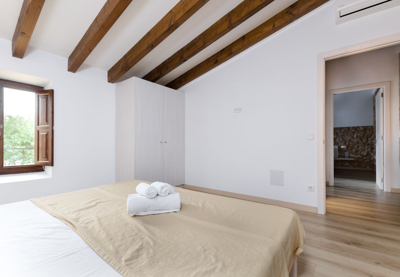 Cottage in Sant Llorenç Des Cardassar - YourHouse Sa Riba, beautiful stone finca with private pool