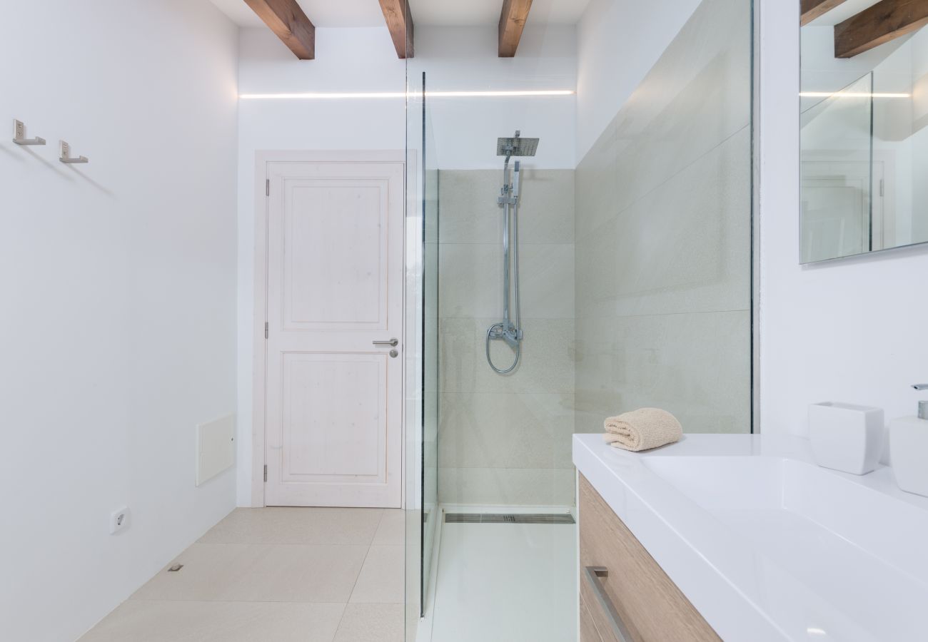Cottage in Sant Llorenç Des Cardassar - YourHouse Sa Riba, beautiful stone finca with private pool