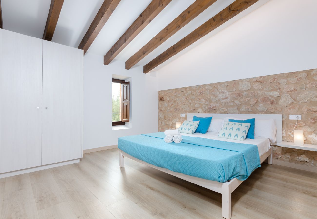 Cottage in Sant Llorenç Des Cardassar - YourHouse Sa Riba, beautiful stone finca with private pool