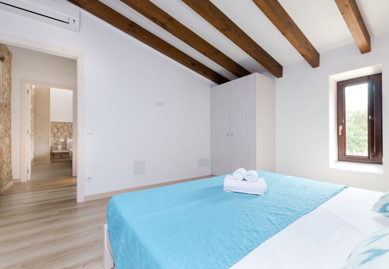 Cottage in Sant Llorenç Des Cardassar - YourHouse Sa Riba, beautiful stone finca with private pool