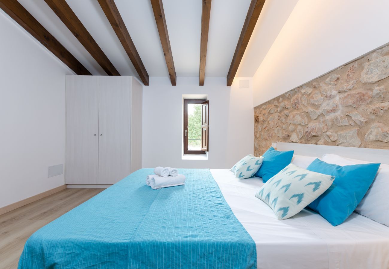 Cottage in Sant Llorenç Des Cardassar - YourHouse Sa Riba, beautiful stone finca with private pool