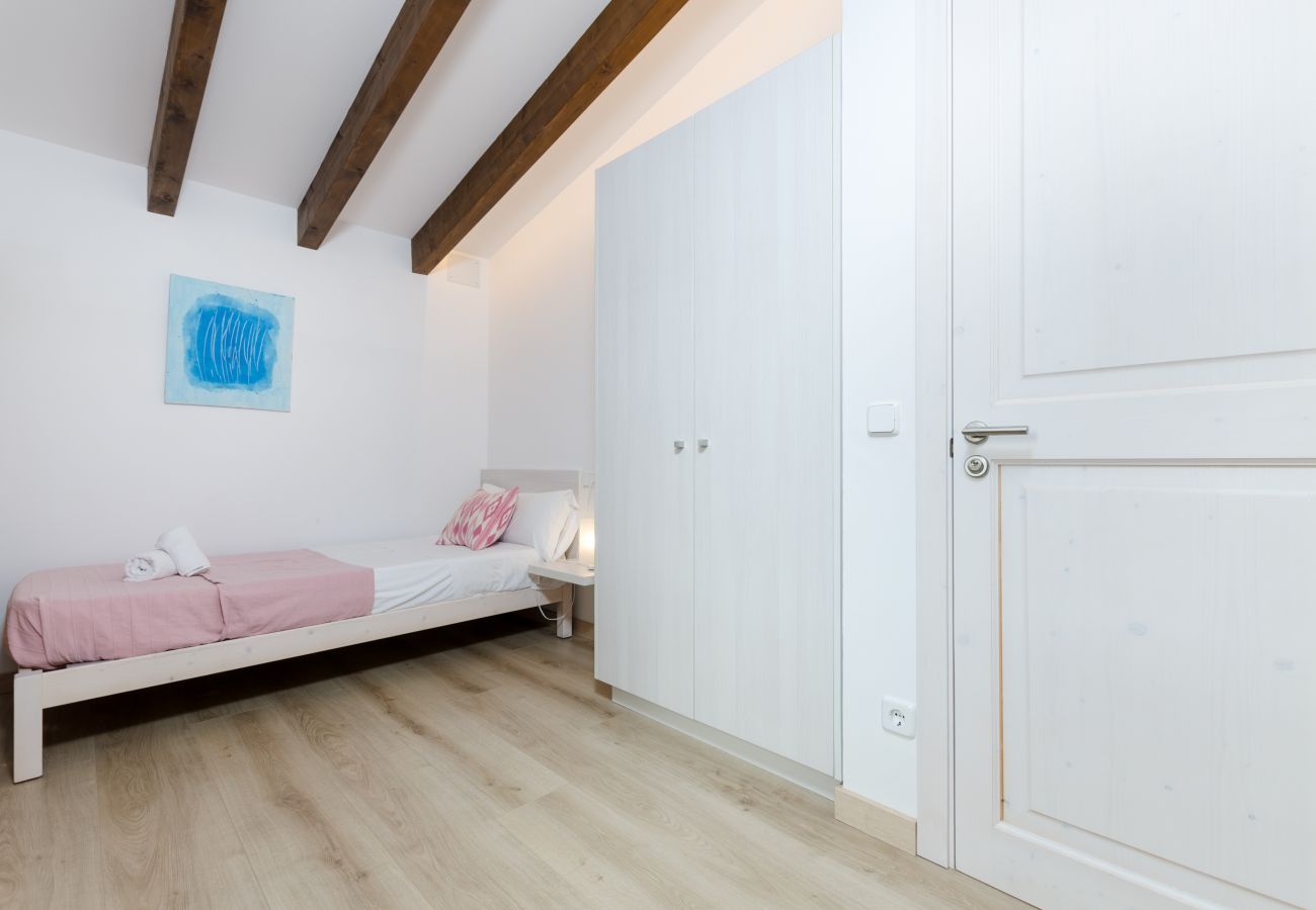 Cottage in Sant Llorenç Des Cardassar - YourHouse Sa Riba, beautiful stone finca with private pool