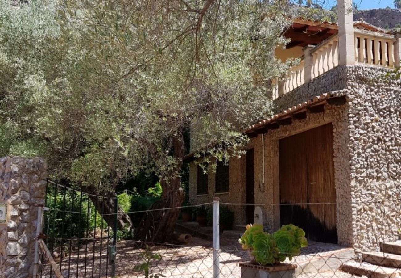 House in Escorca - YourHouse Cas Sito, vacation house in the Tramuntana Mountains