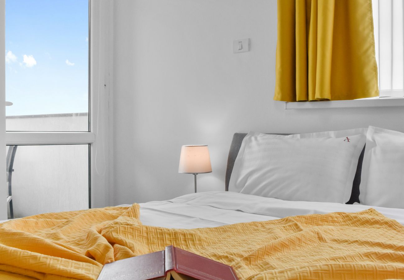 Apartment in Brasov - Modern in new building with panoramic view 