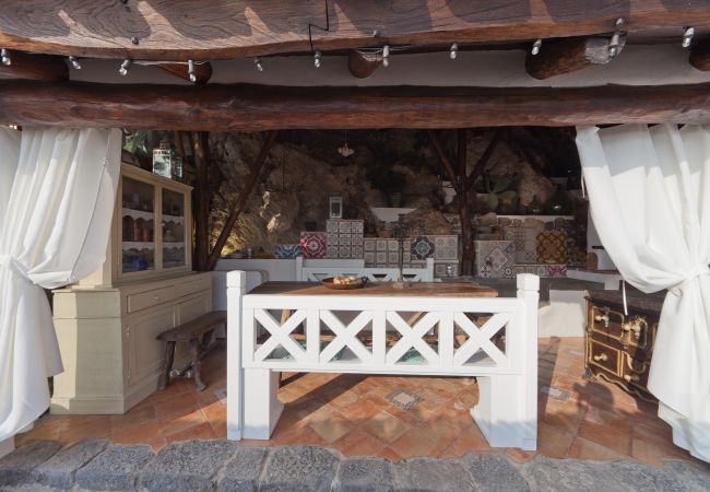 Villa in Praiano - Villa Venusta - Majestic Villa with Pool Villa in Praiano - Villa Venusta - Majestic Villa with Pool